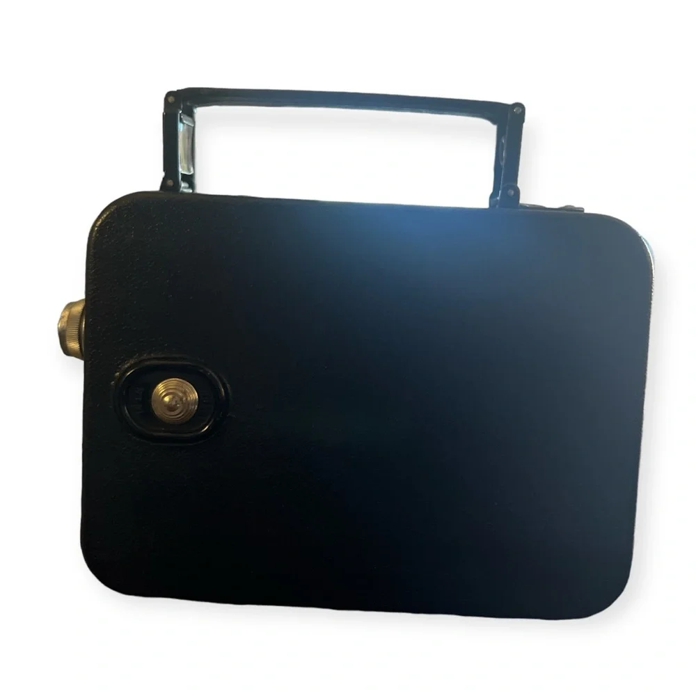 The First 8mm Film Camera 1932 Kodak Ciné-Eight Model 20, Made in the USA